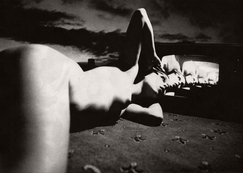 Las provocadoras y sensuales imágenes del controvertido y aclamado Kishin Shinoyama 