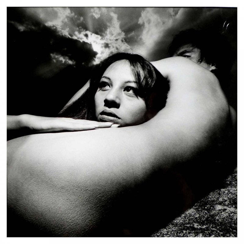 Las provocadoras y sensuales imágenes del controvertido y aclamado Kishin Shinoyama 