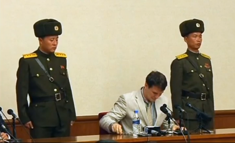 Lo condenan a 15 años de trabajos forzados por robar un poster en Corea del Norte 