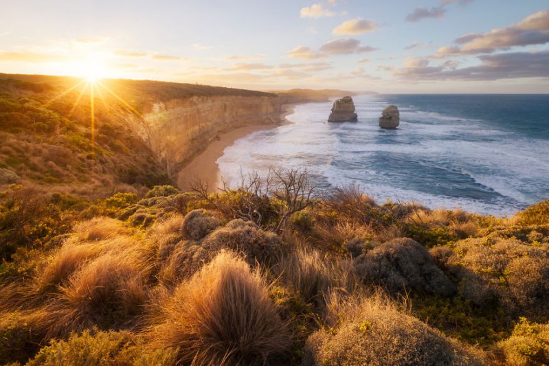 Fotógrafo sigue durante tres años el rastro del sol para capturar bellos amaneceres 