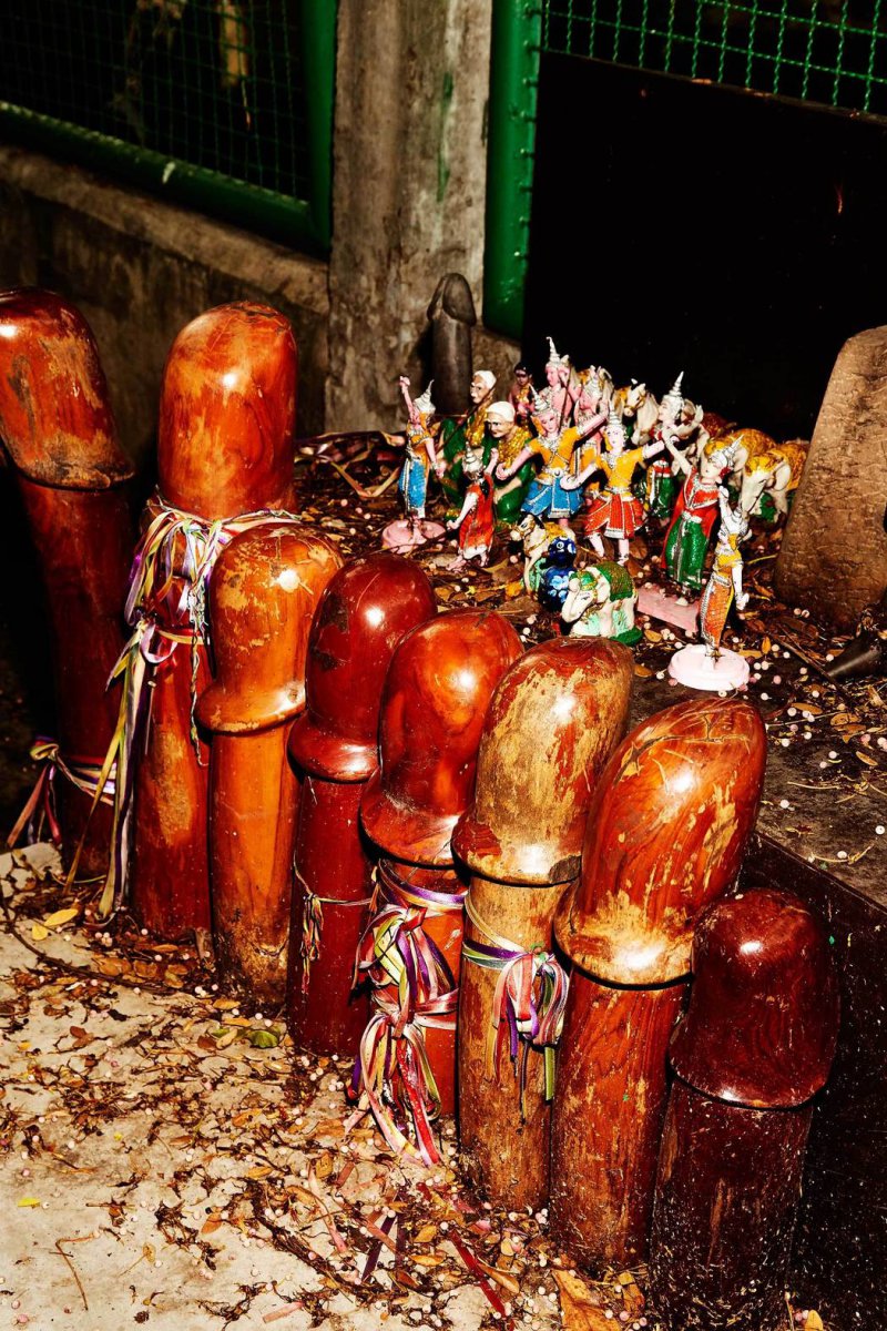 Lo curioso: Los penes espirituales de Tailandia, un santuario para la fertilidad 