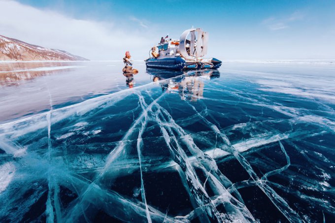 Caminé sobre el lago Baikal para mostrar la belleza del lago más profundo y antiguo de la Tierra 