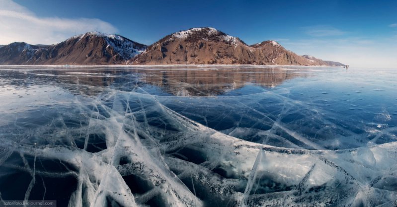 Observa el misterioso paisaje que forma este lago al congelarse ¡Es alucinante!   