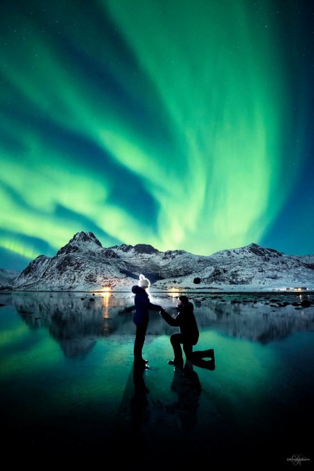 Este fotógrafo le pidió matrimonio a su novia bajo la Aurora Boreal y las fotos son impresionantes 