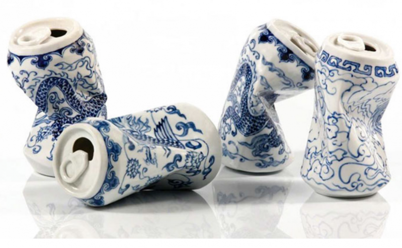 Esculturas de latas aplastadas al estilo de la porcelana antigua de la dinastía Ming 