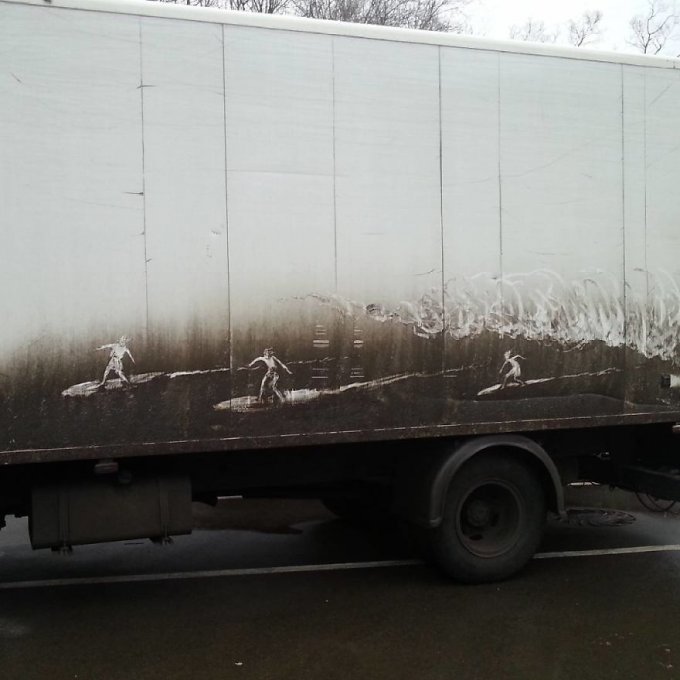 Los dueños de coches sucios encuentran sus vehículos “vandalizados” con increíbles dibujos 